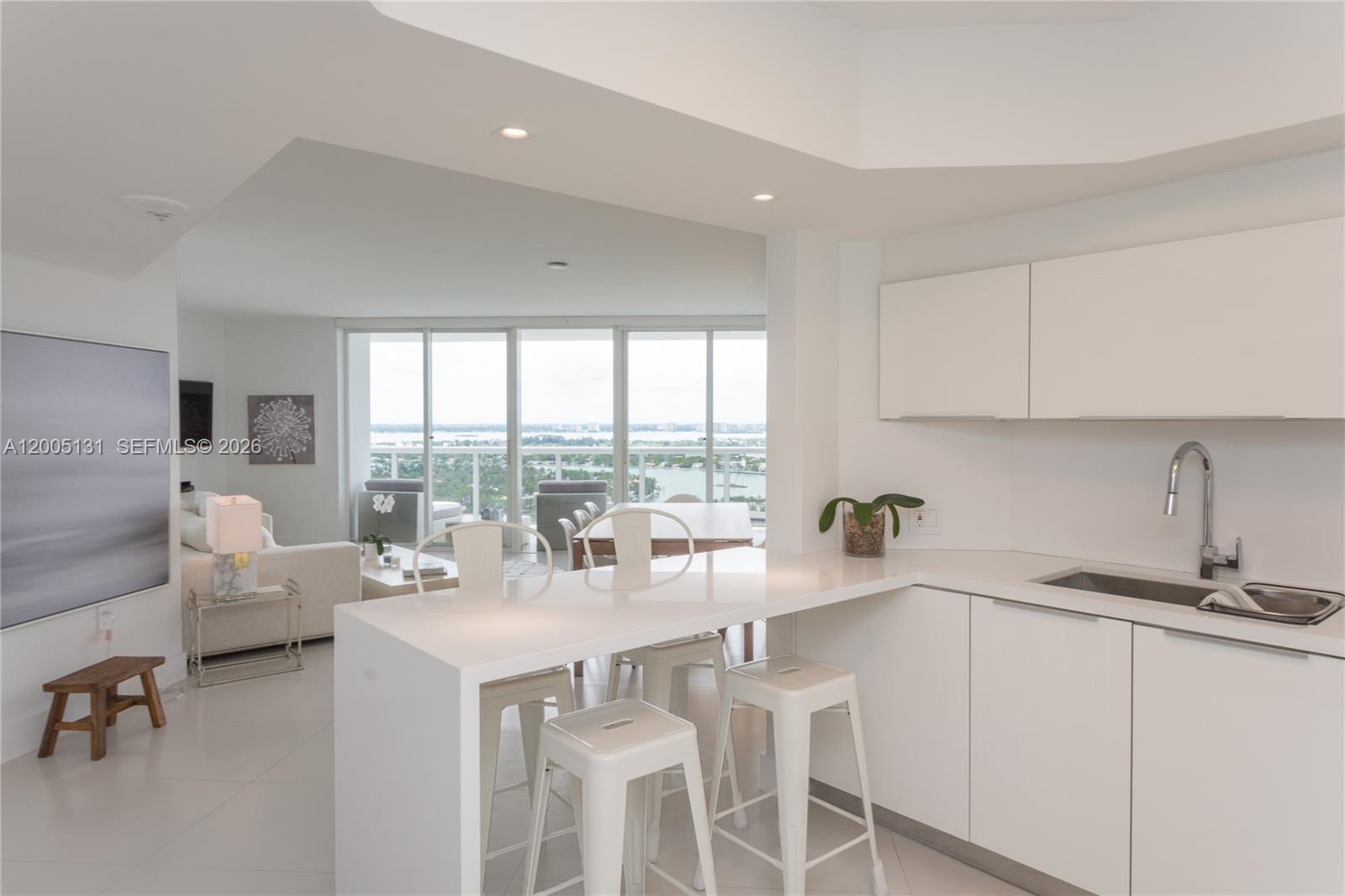 6301 Collins Ave # 3006
