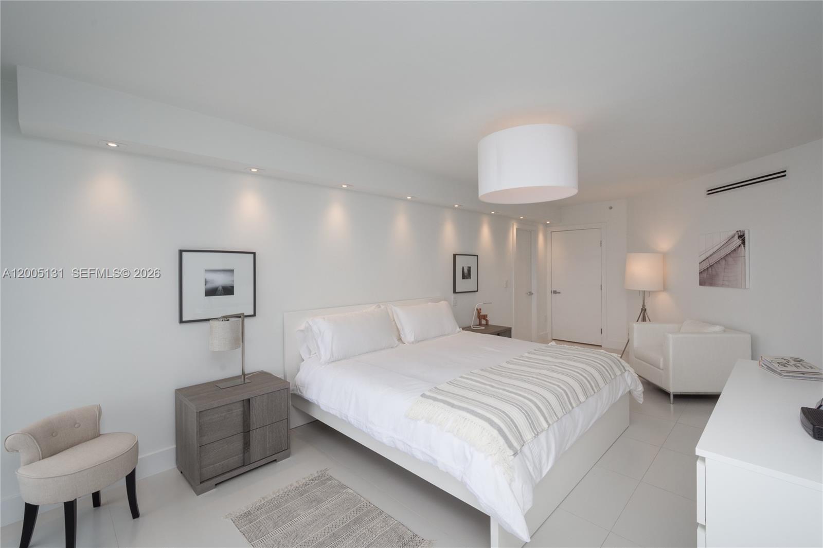 6301 Collins Ave # 3006