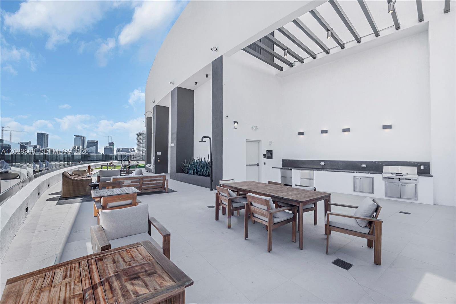 225 N Miami Unit: 3109