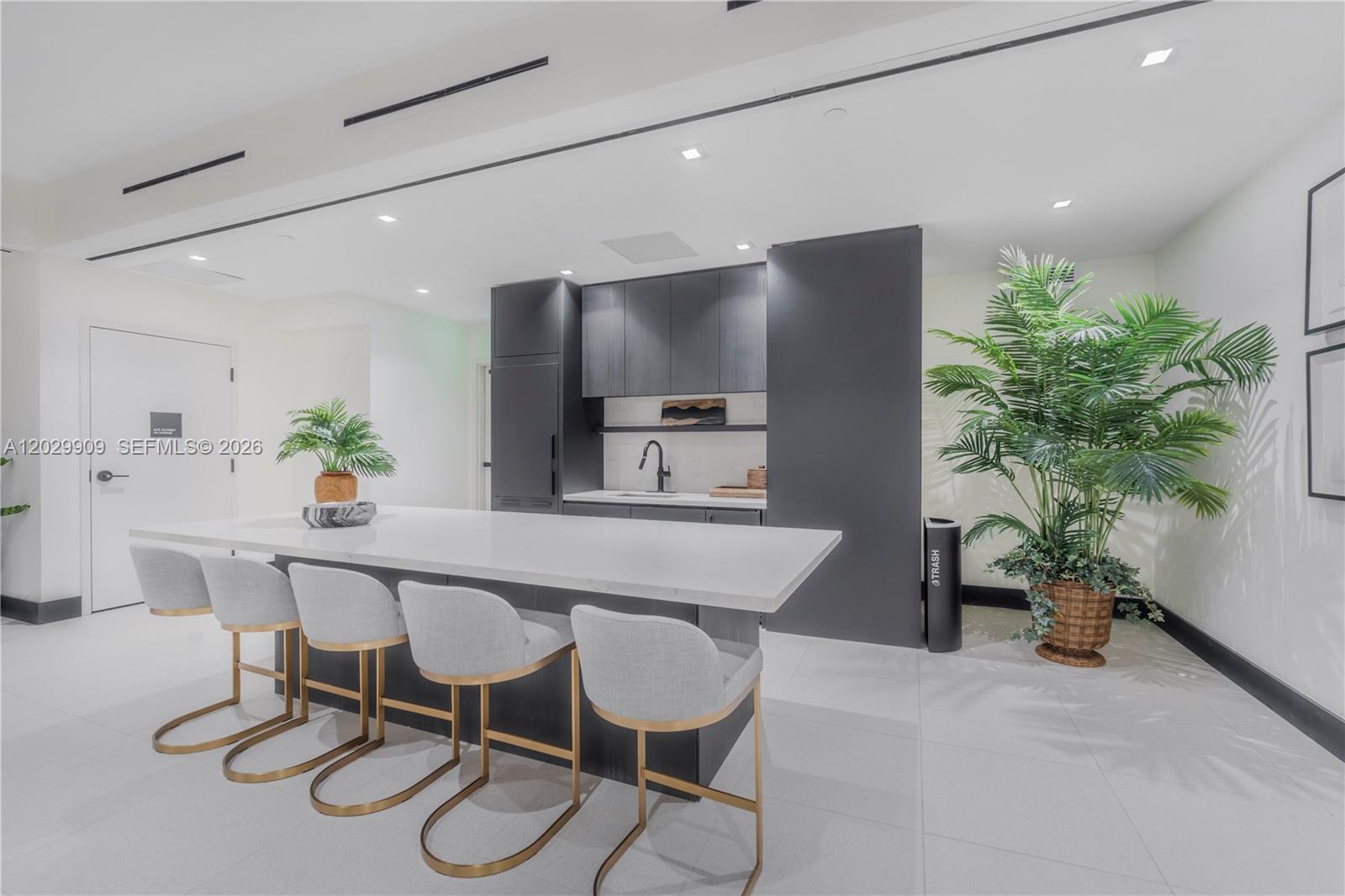 225 N Miami Unit: 3109