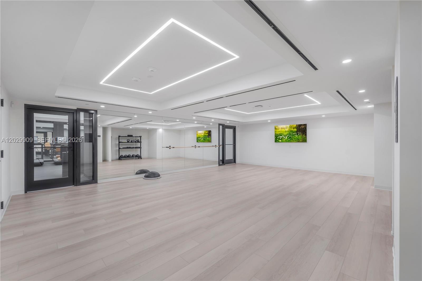225 N Miami Unit: 3109