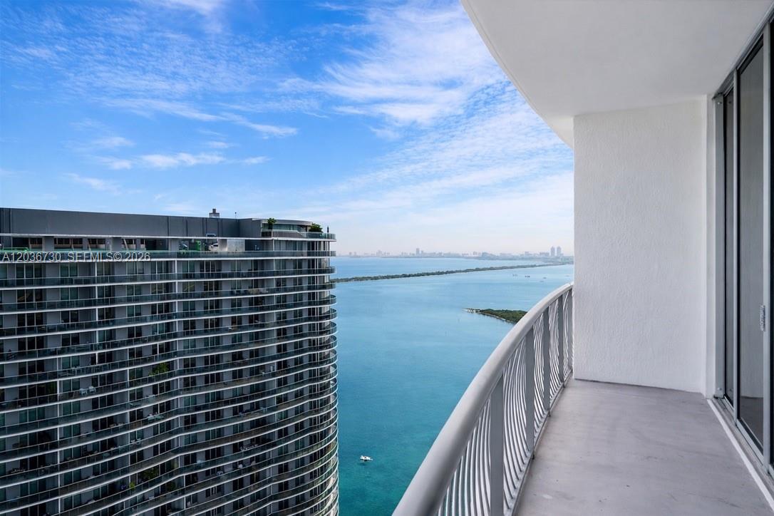 1750 N Bayshore Dr # 3811