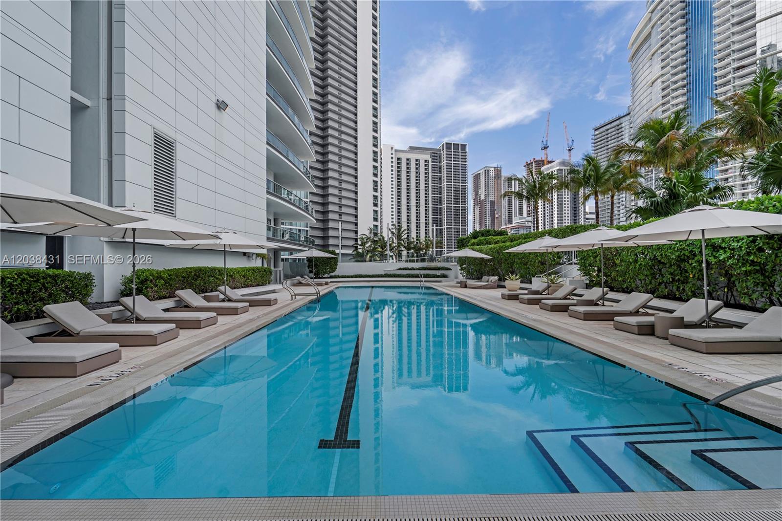 900 Biscayne Blvd # 2302