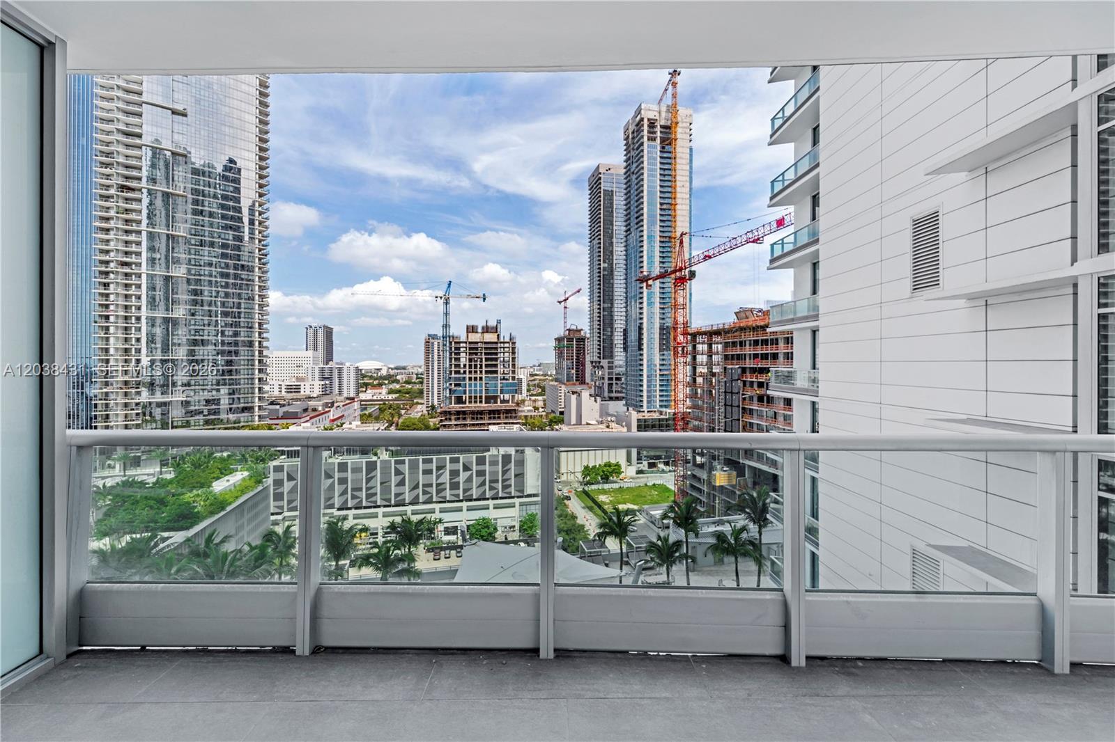 900 Biscayne Blvd # 2302