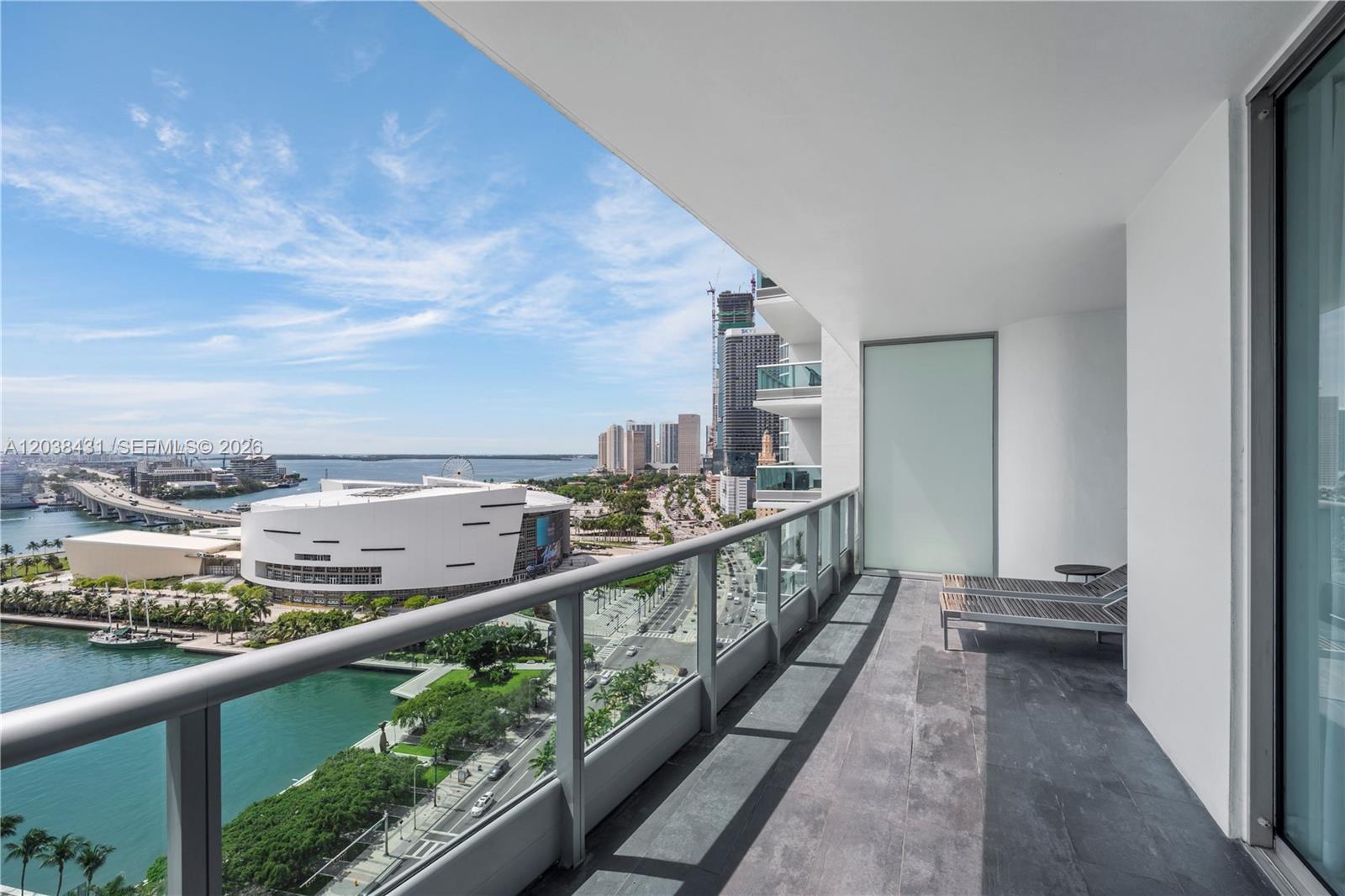 900 Biscayne Blvd # 2302