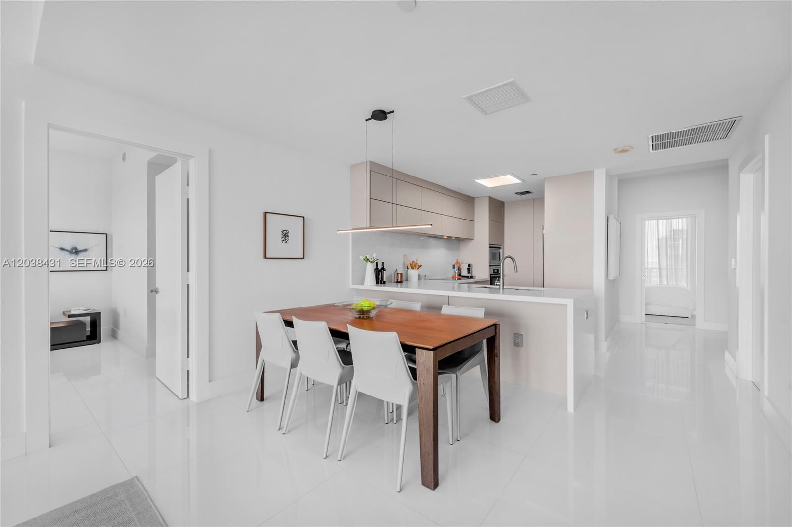 900 Biscayne Blvd # 2302