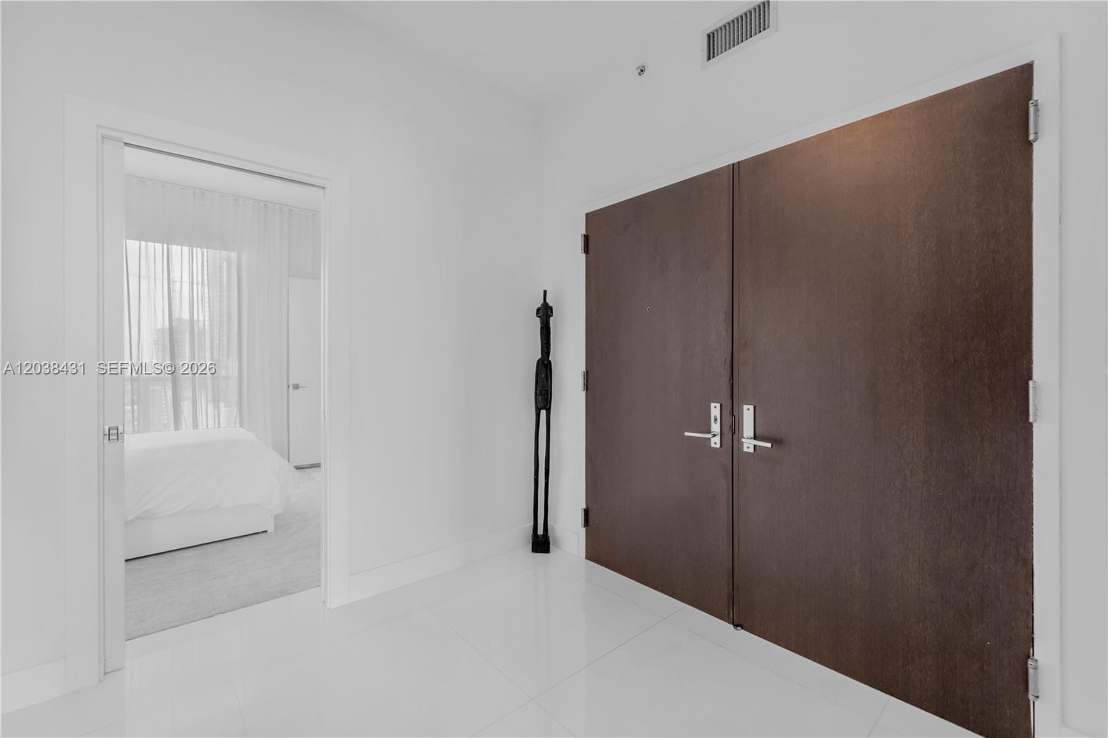 900 Biscayne Blvd # 2302