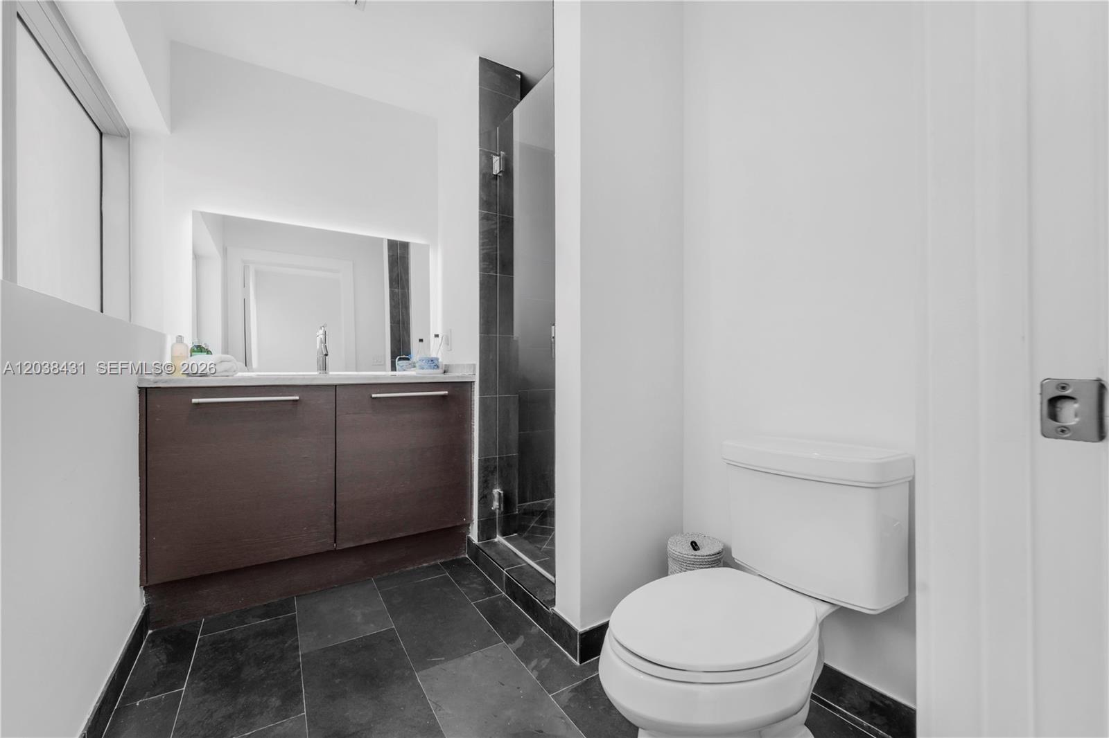 900 Biscayne Blvd # 2302