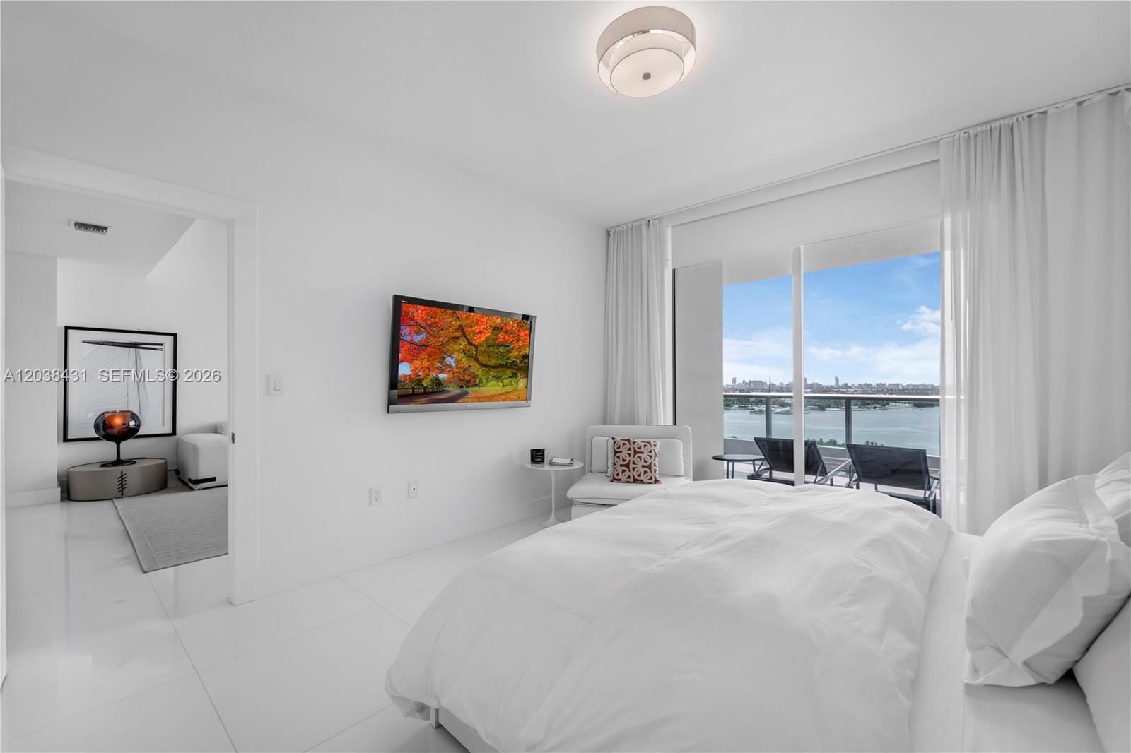 900 Biscayne Blvd # 2302