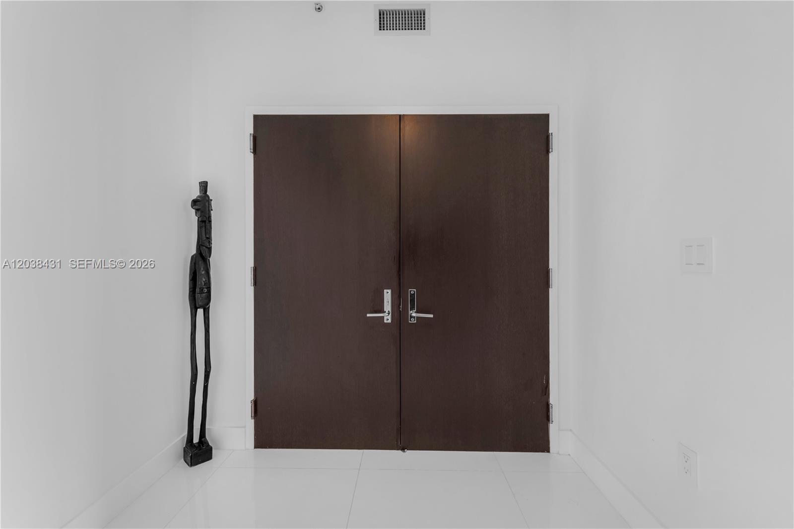 900 Biscayne Blvd # 2302