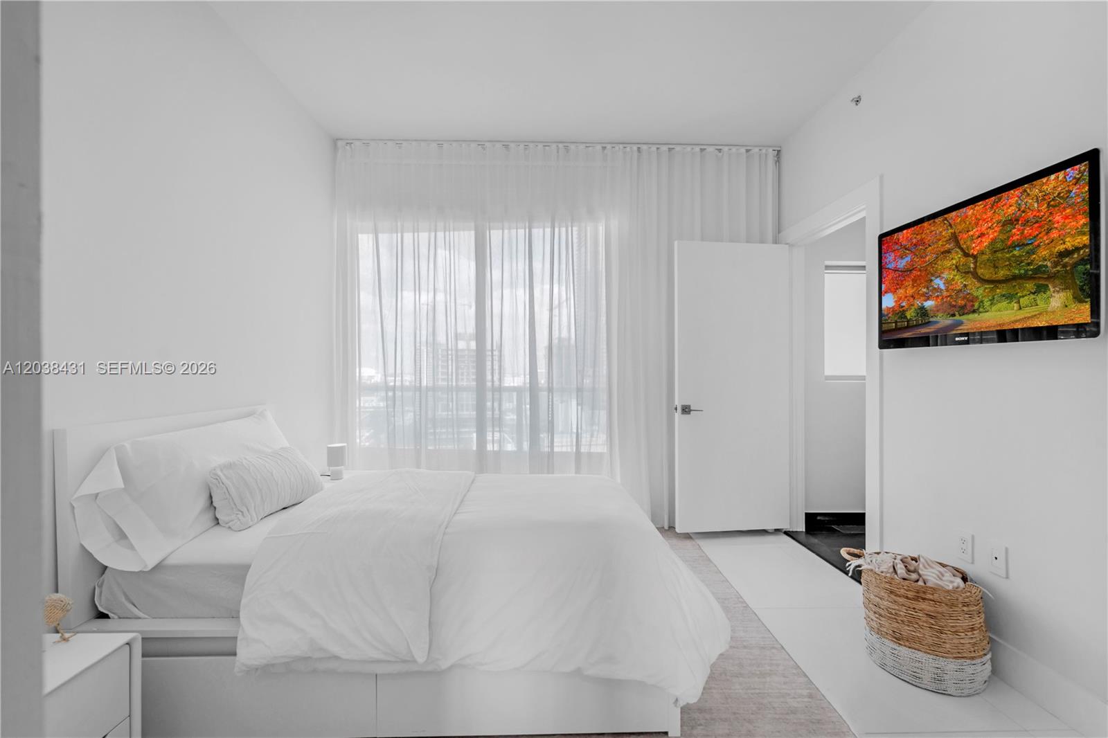 900 Biscayne Blvd # 2302
