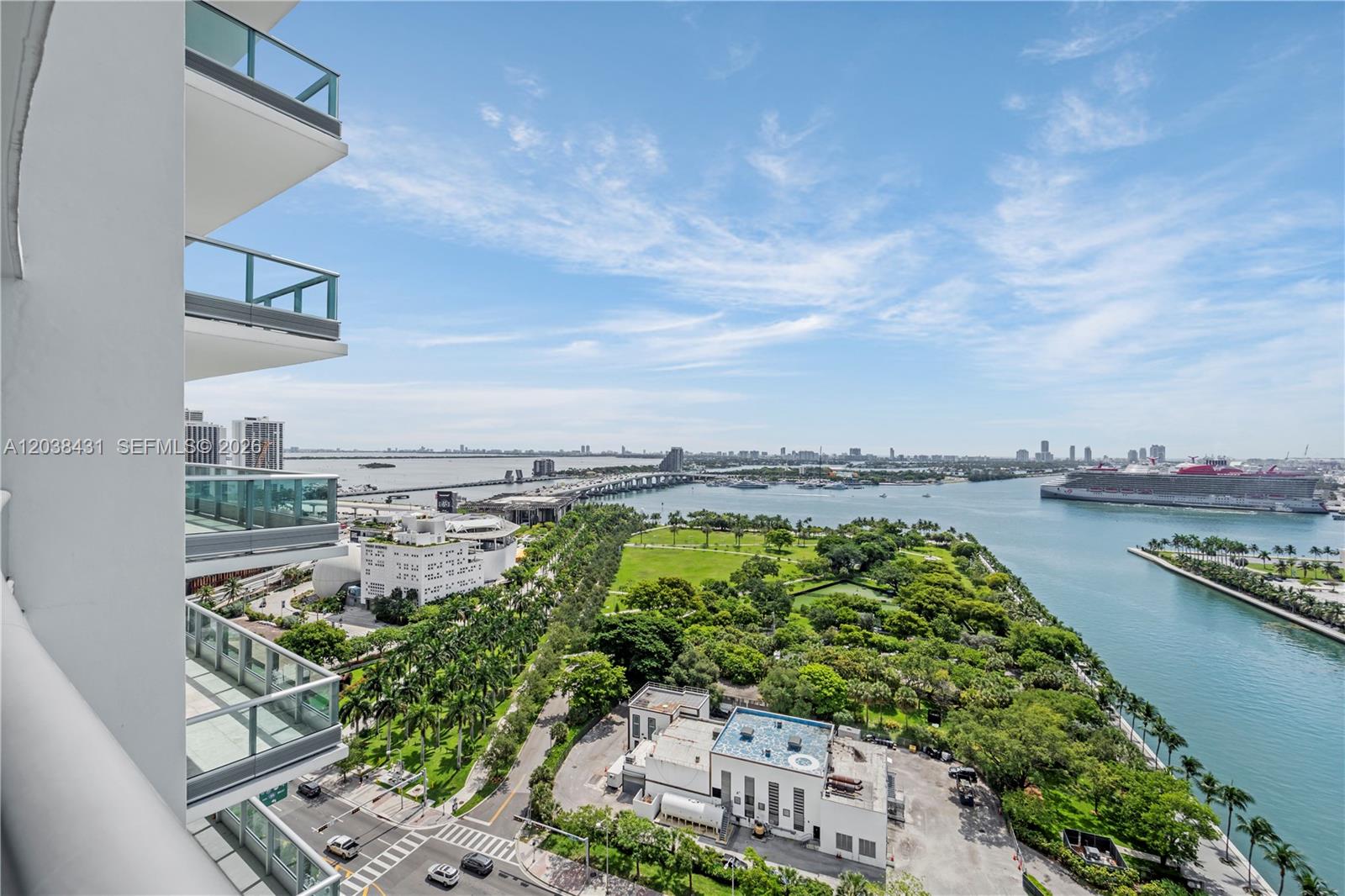900 Biscayne Blvd # 2302