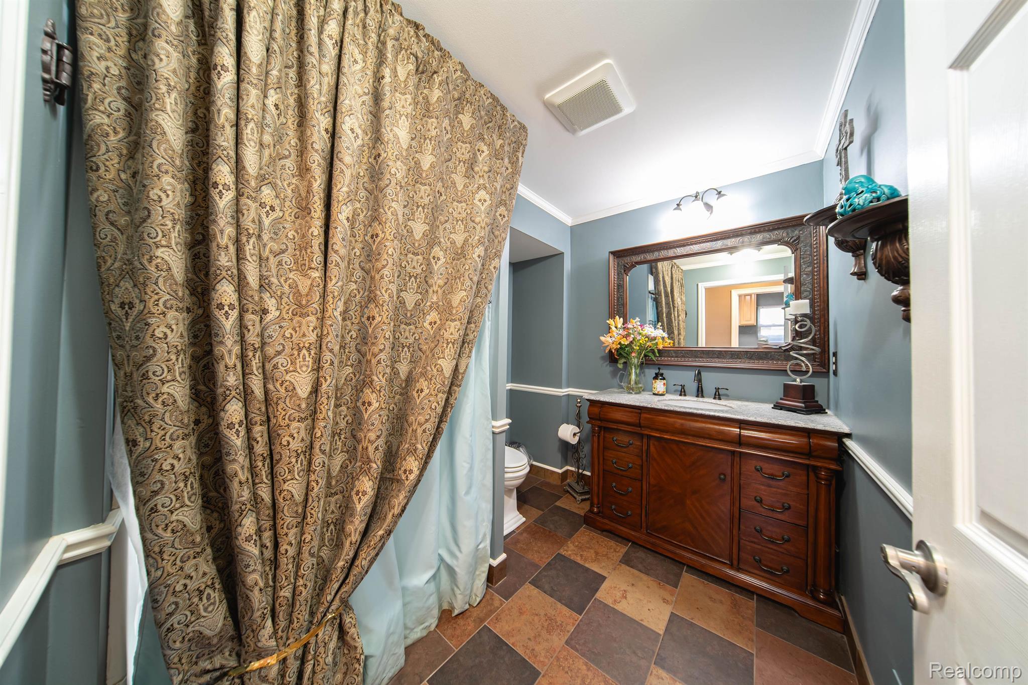 20152 WOODBRIDGE Drive