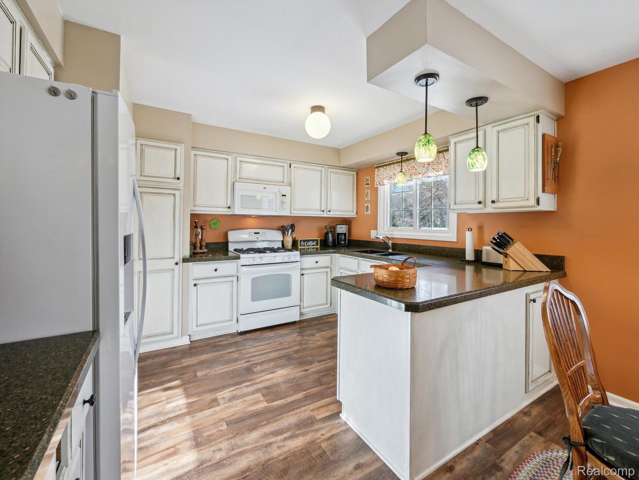 312 TANGLEWOOD Drive