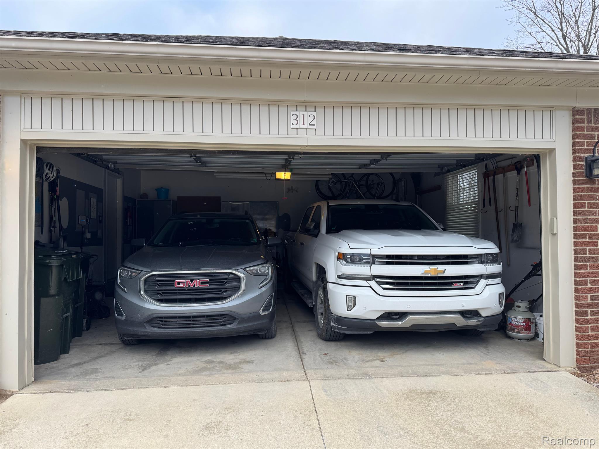 312 TANGLEWOOD Drive