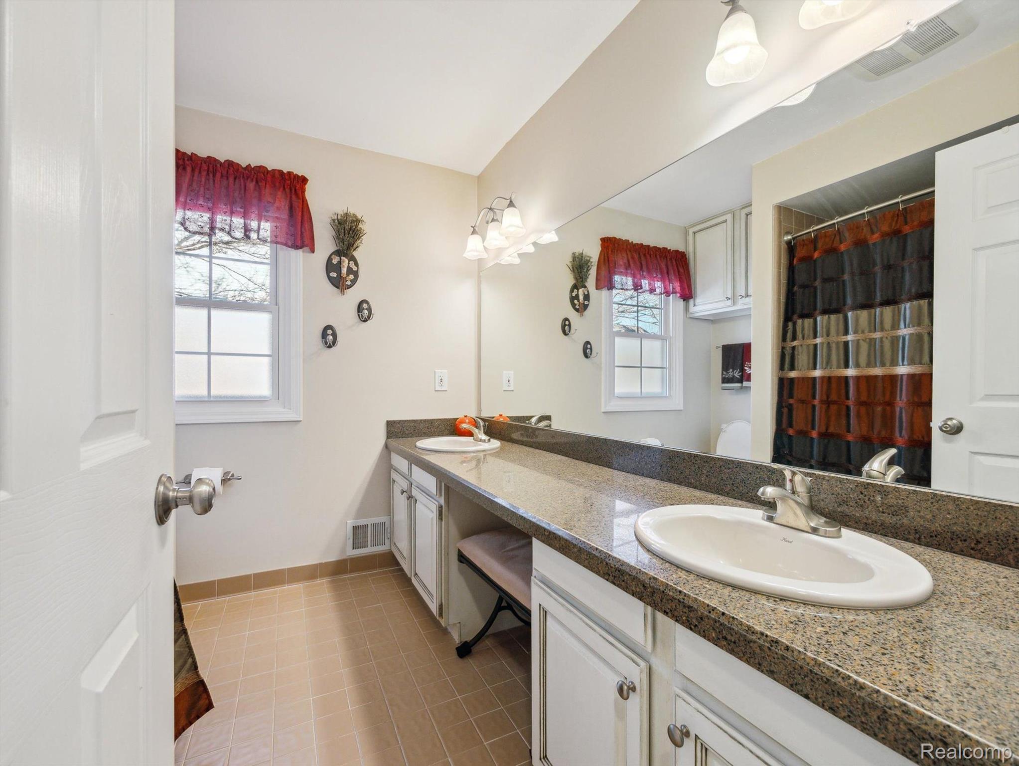 312 TANGLEWOOD Drive