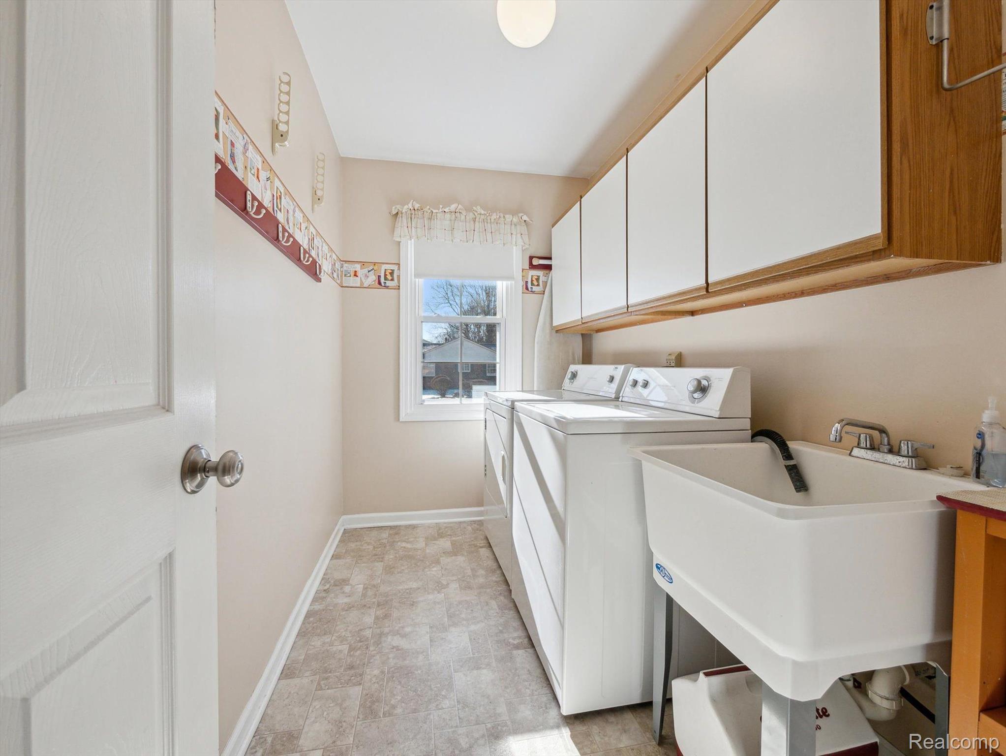 312 TANGLEWOOD Drive