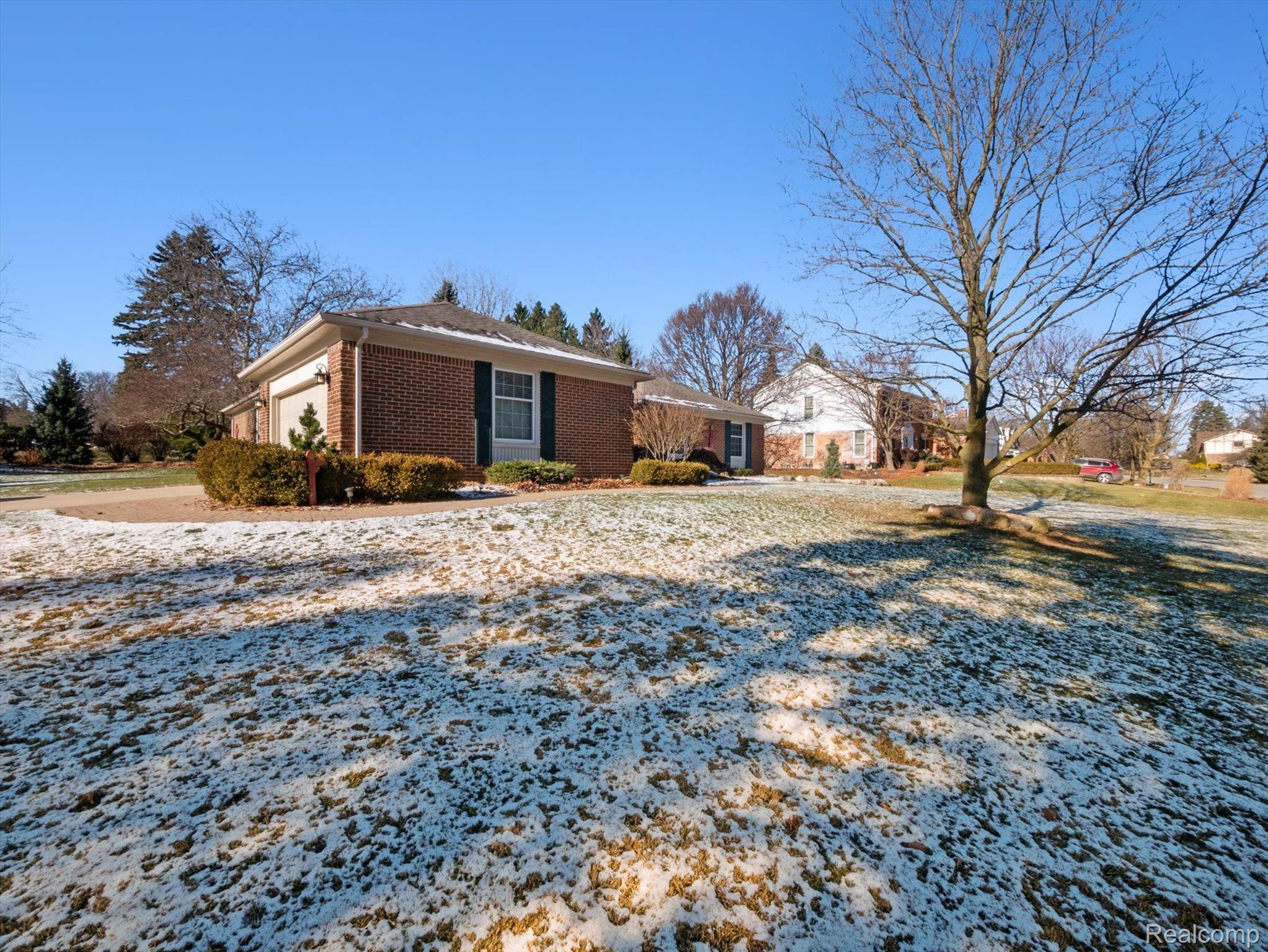 312 TANGLEWOOD Drive