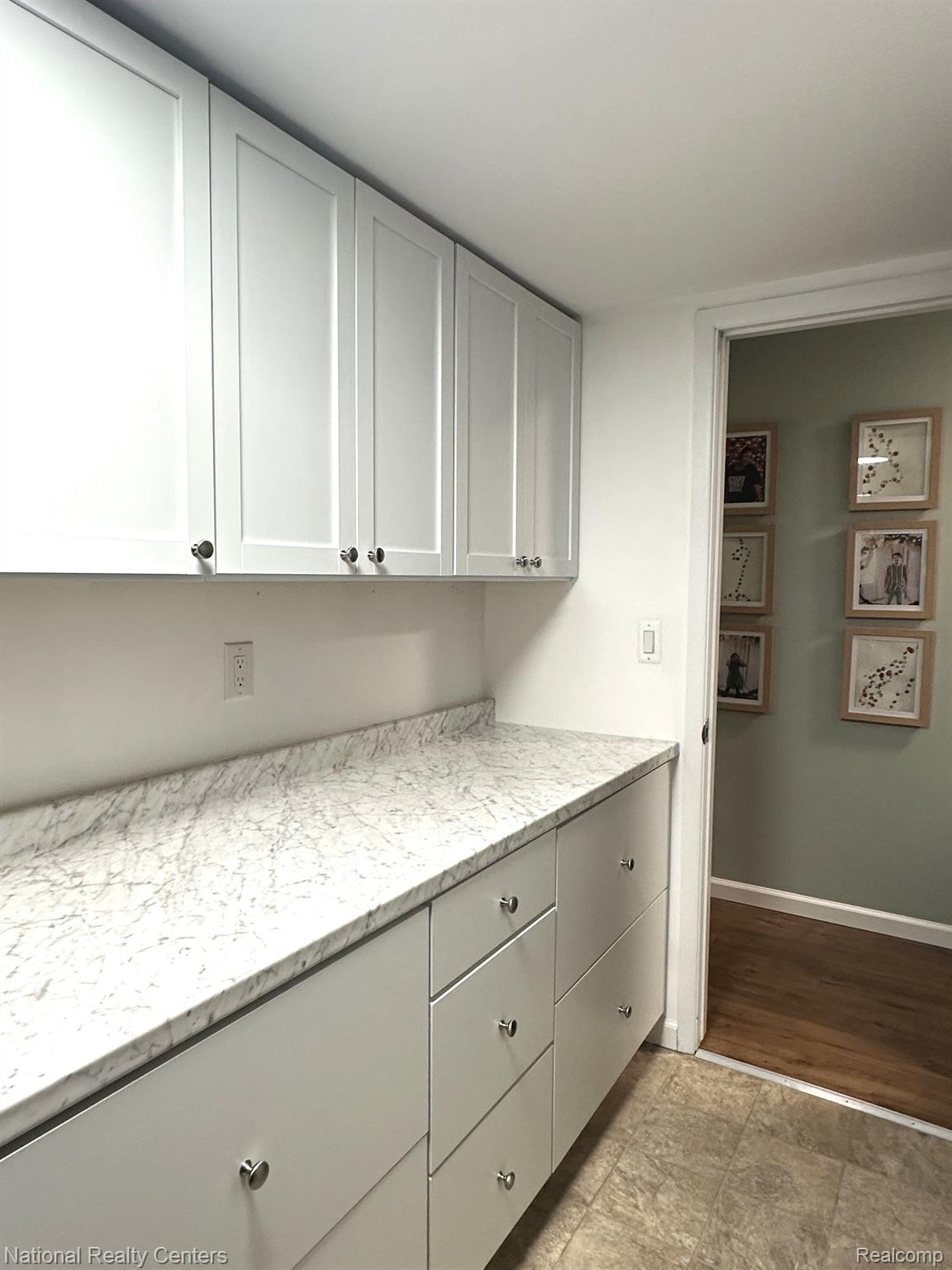 1683 RIVERSIDE Drive 3