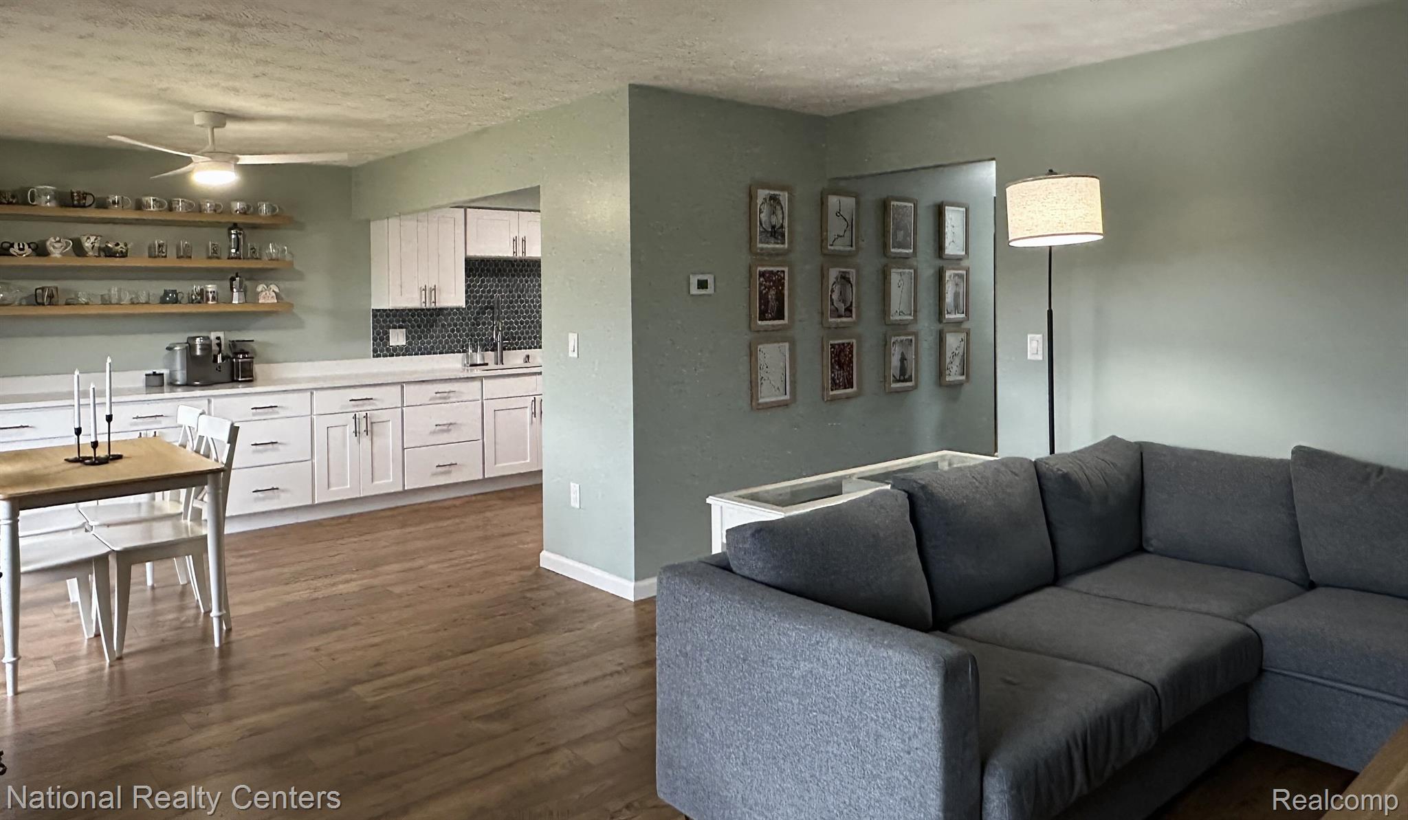 1683 RIVERSIDE Drive 3