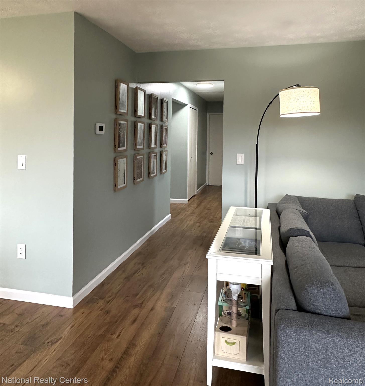 1683 RIVERSIDE Drive 3