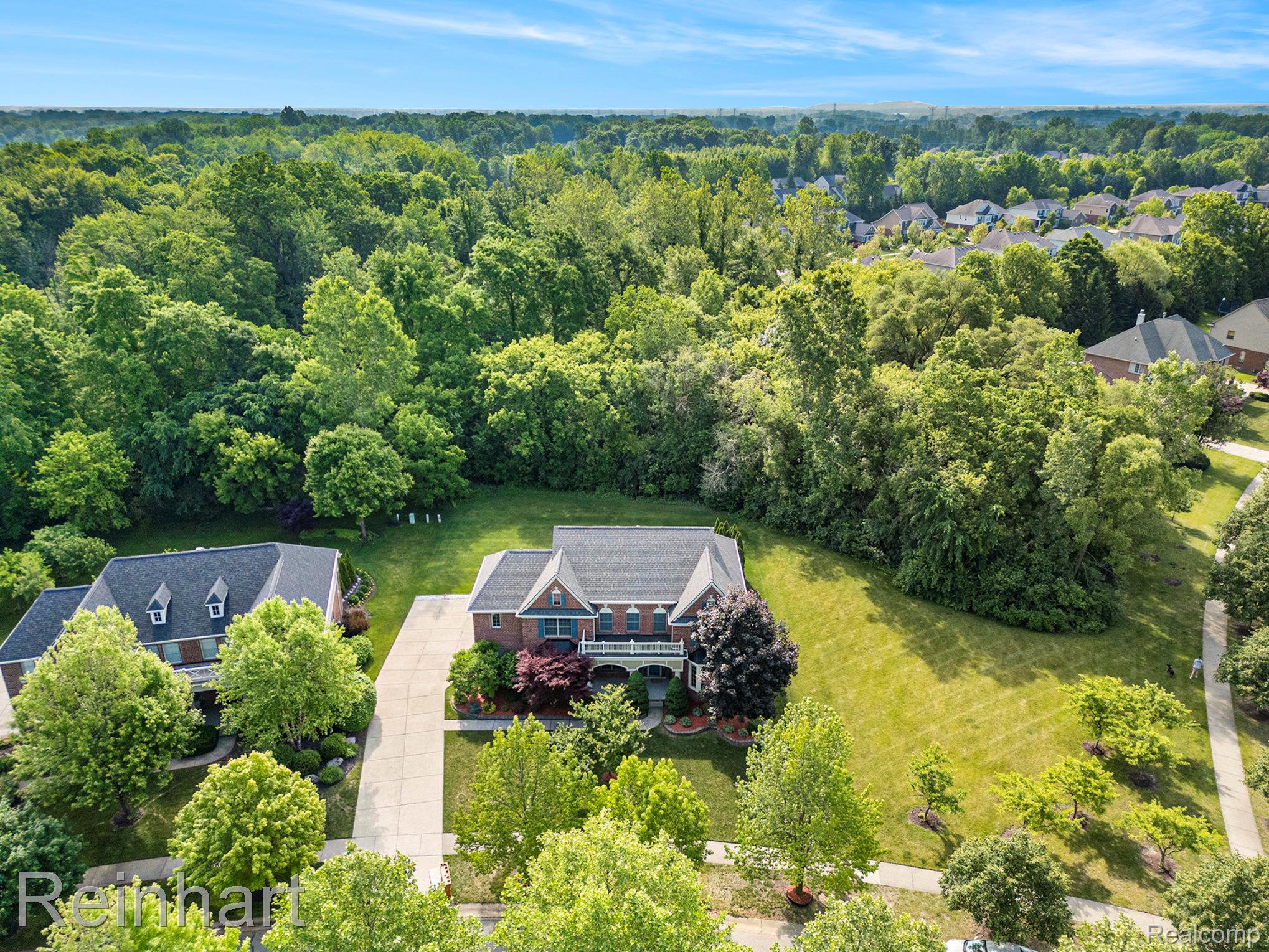 2032 Cameo Court