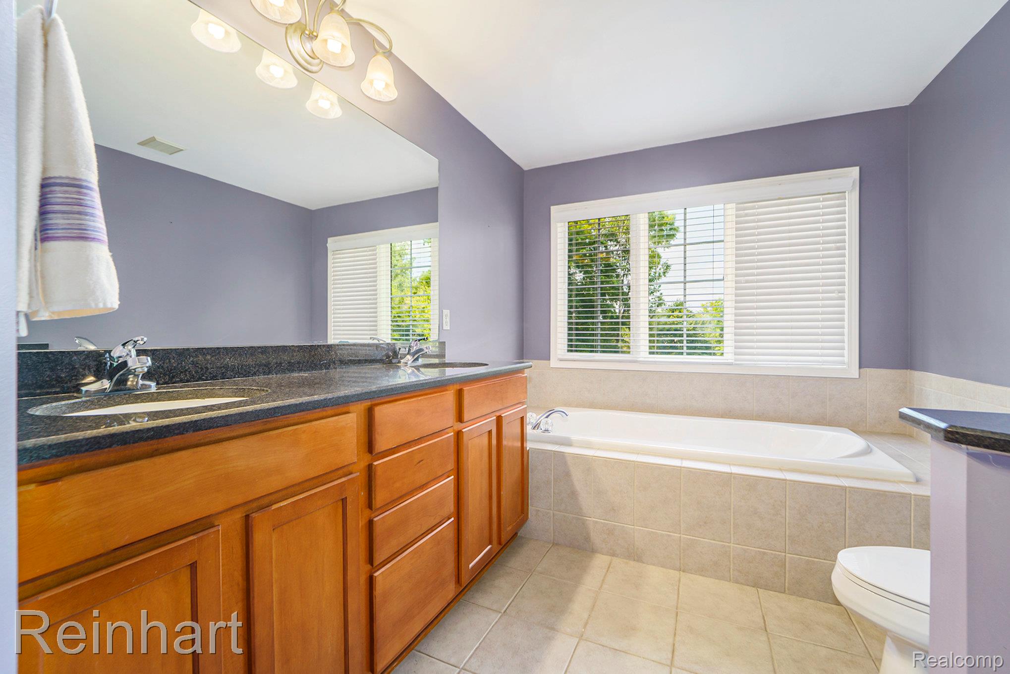 2032 Cameo Court