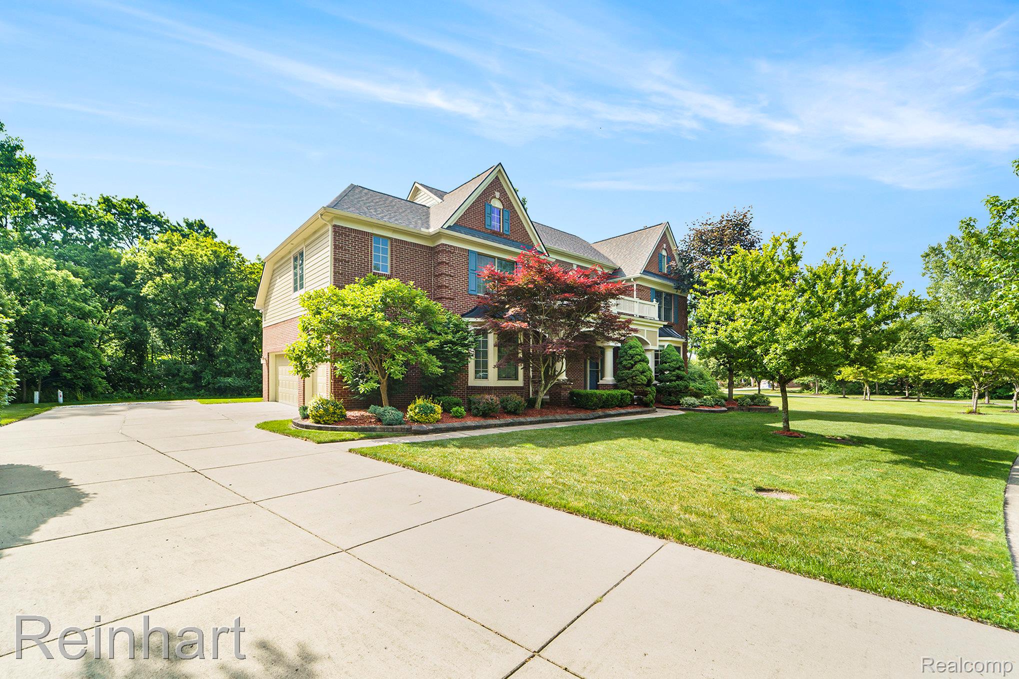 2032 Cameo Court