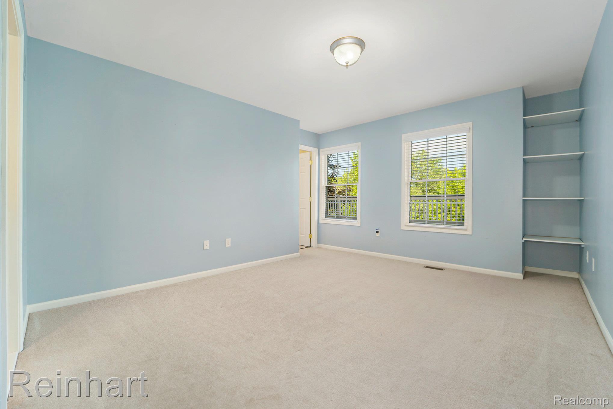 2032 Cameo Court