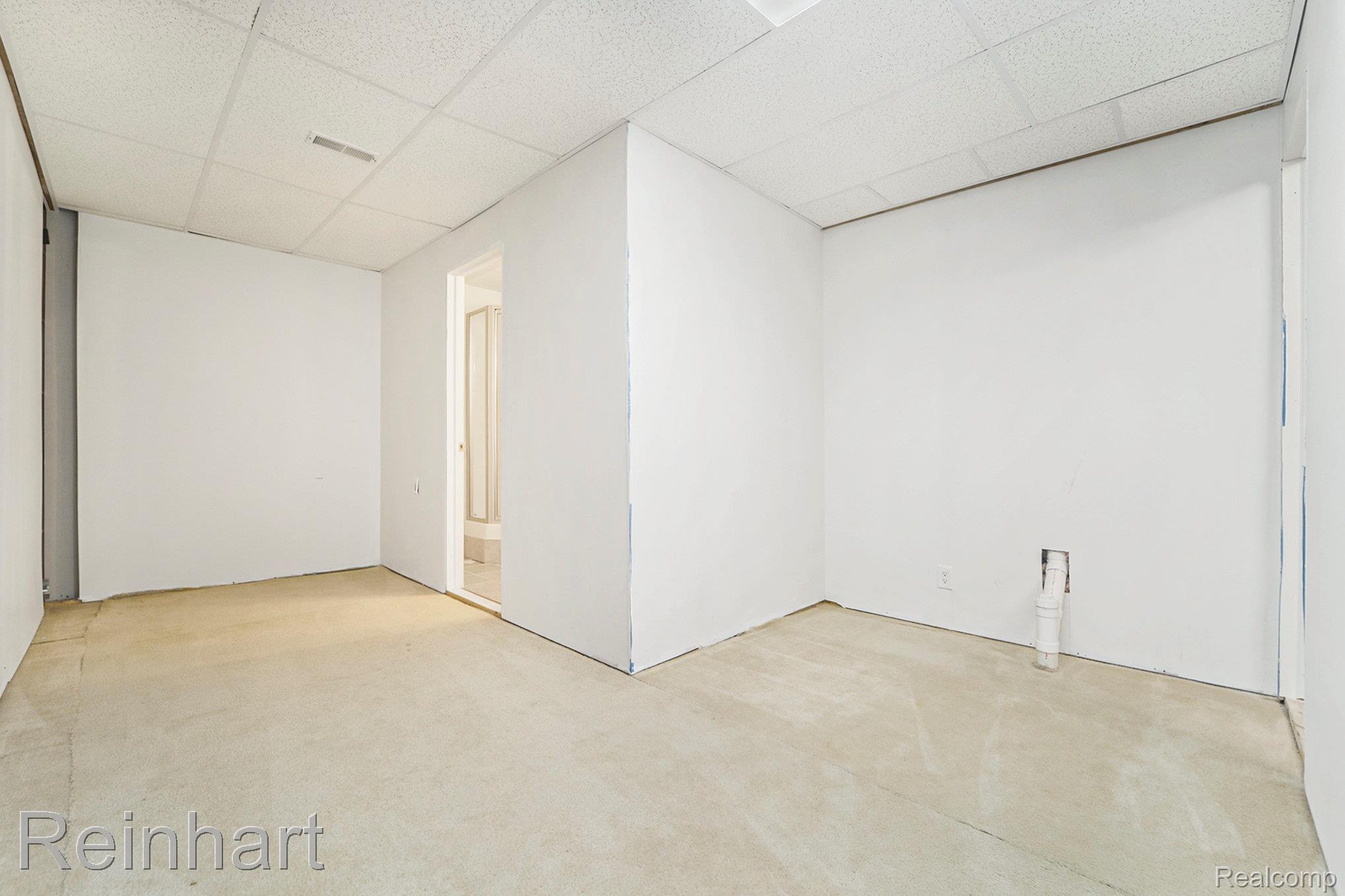 2032 Cameo Court