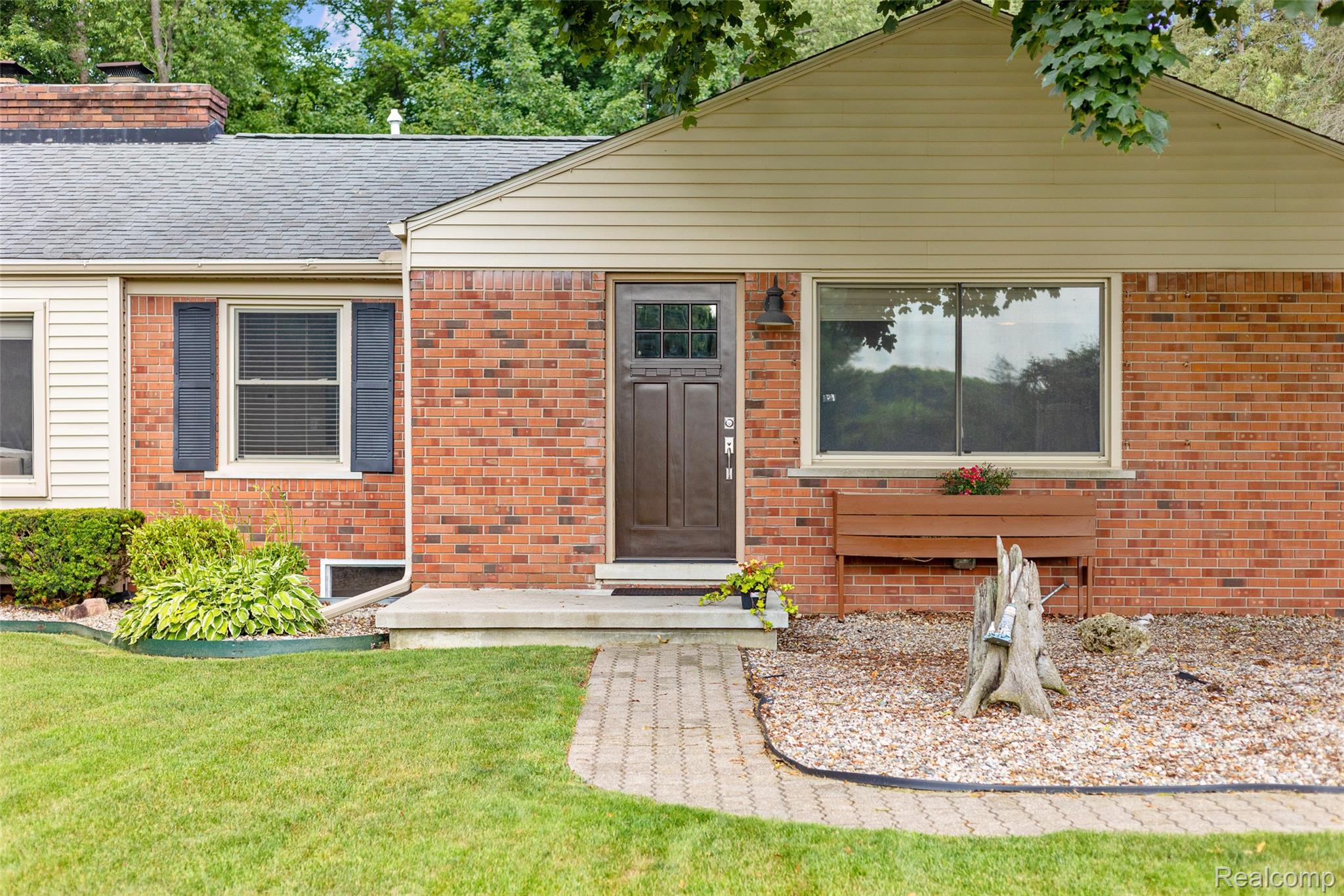 2151 Arlington Road