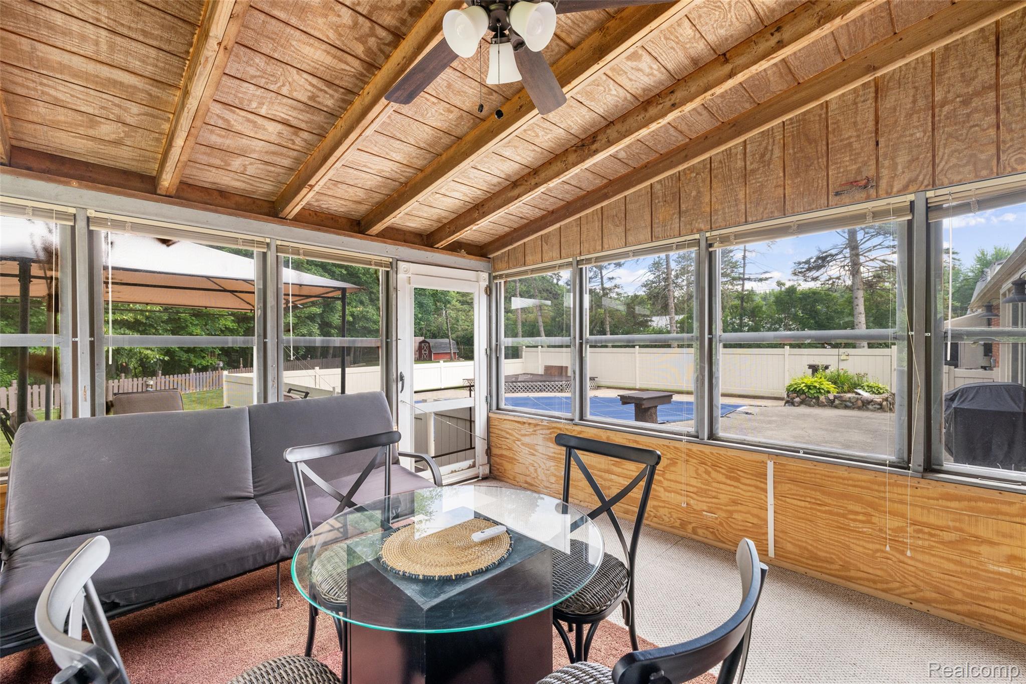 2151 Arlington Road