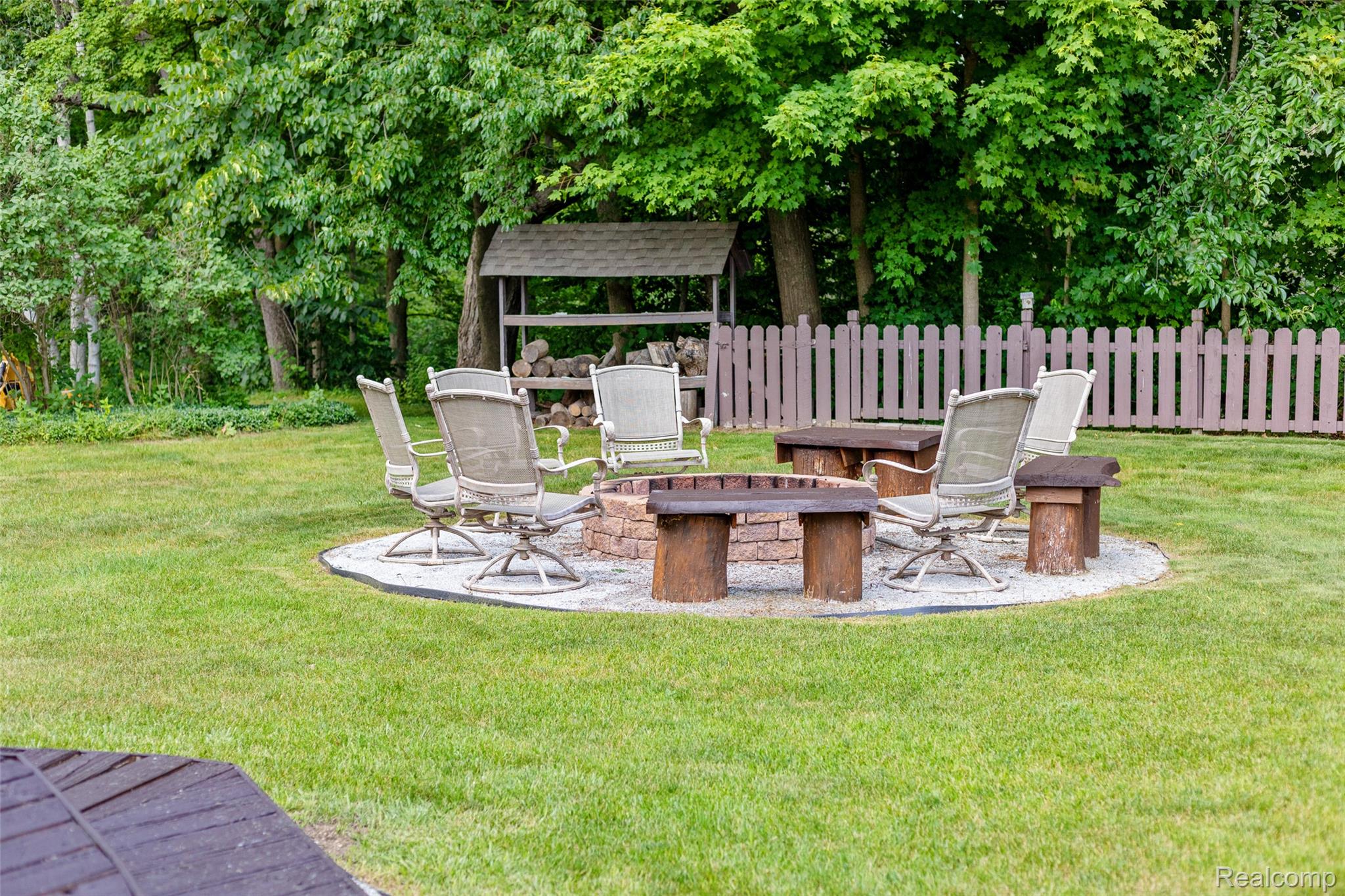 2151 Arlington Road
