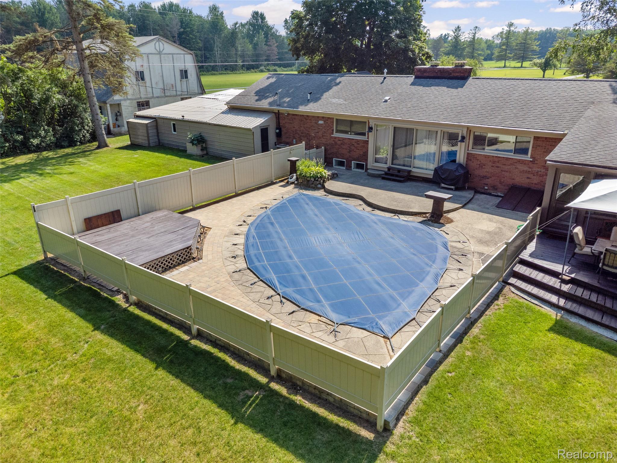 2151 Arlington Road