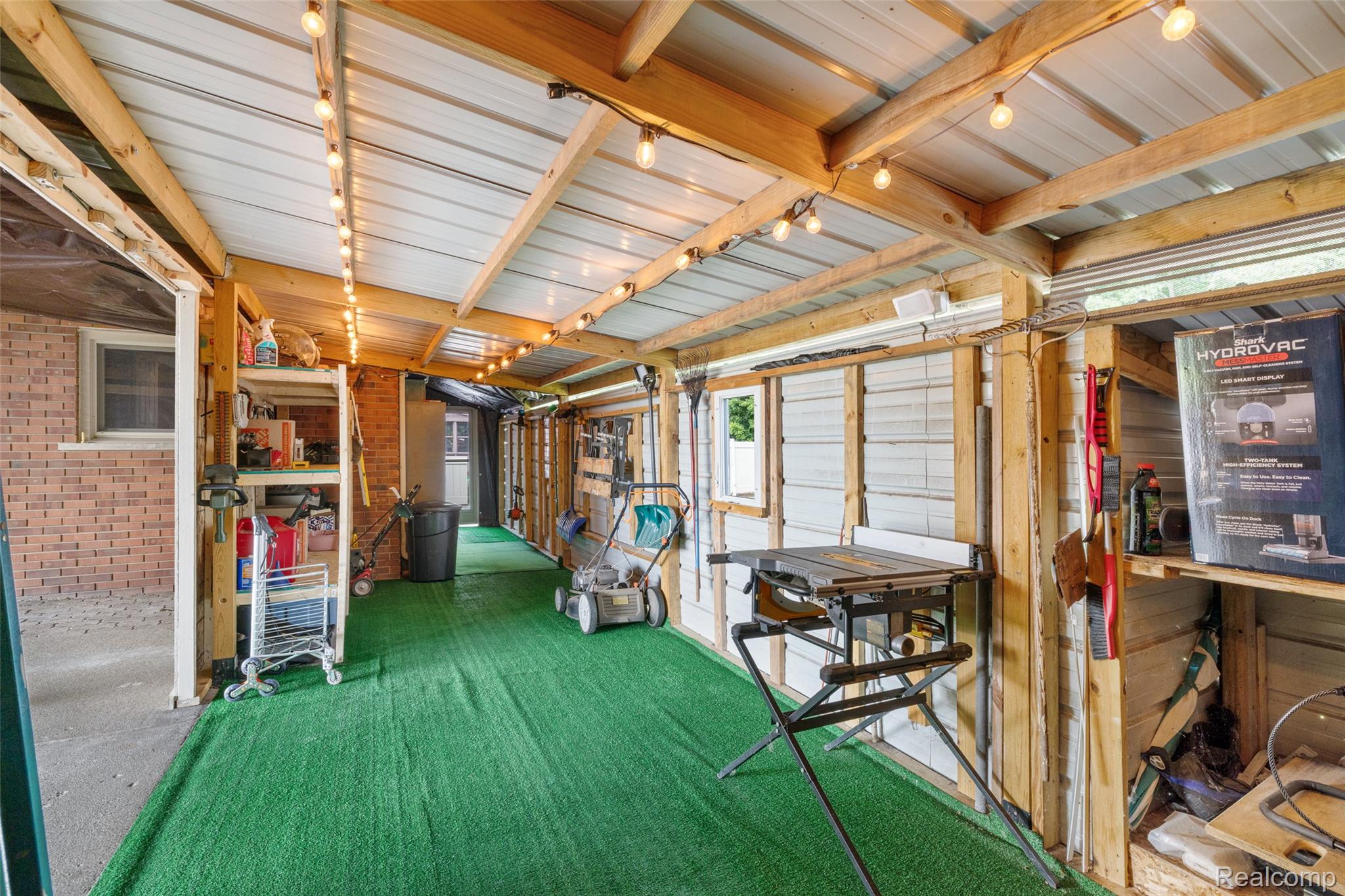2151 Arlington Road