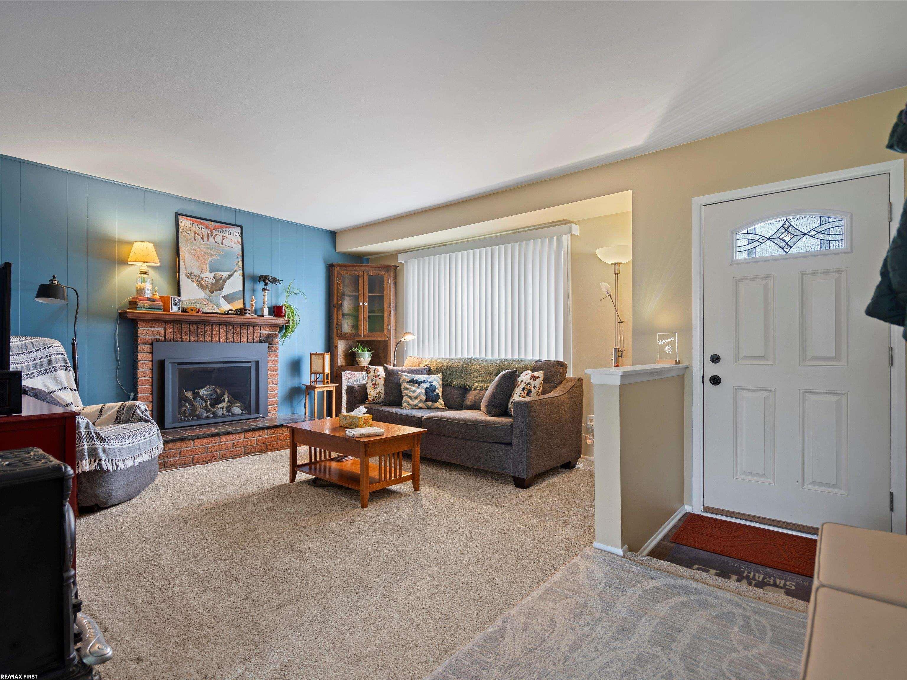 8530 Leslie Drive