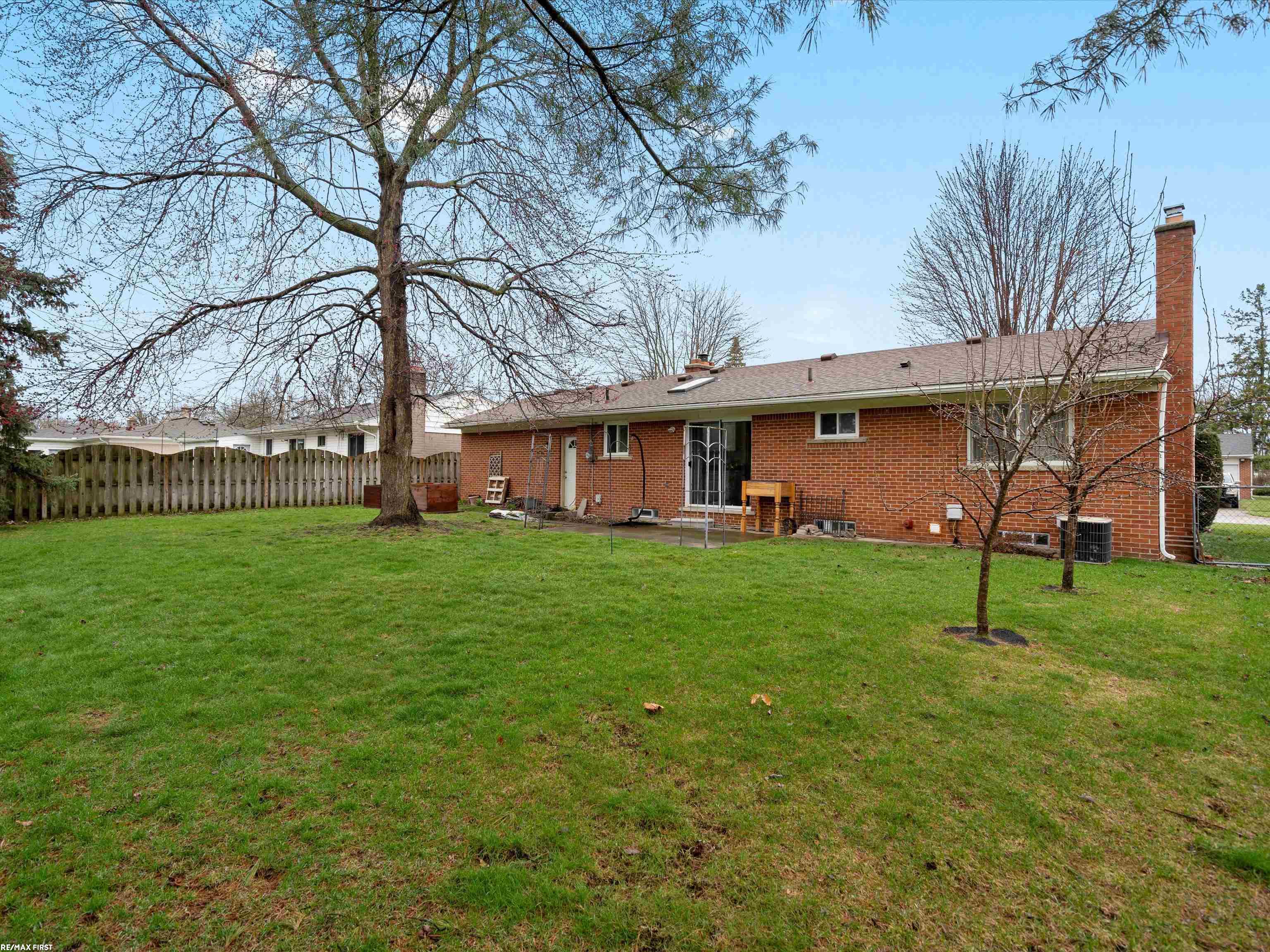 8530 Leslie Drive