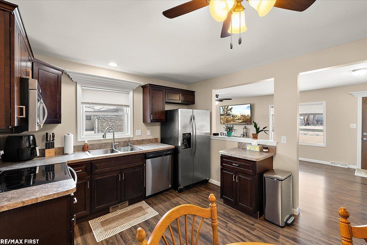49939 Fairchild Road