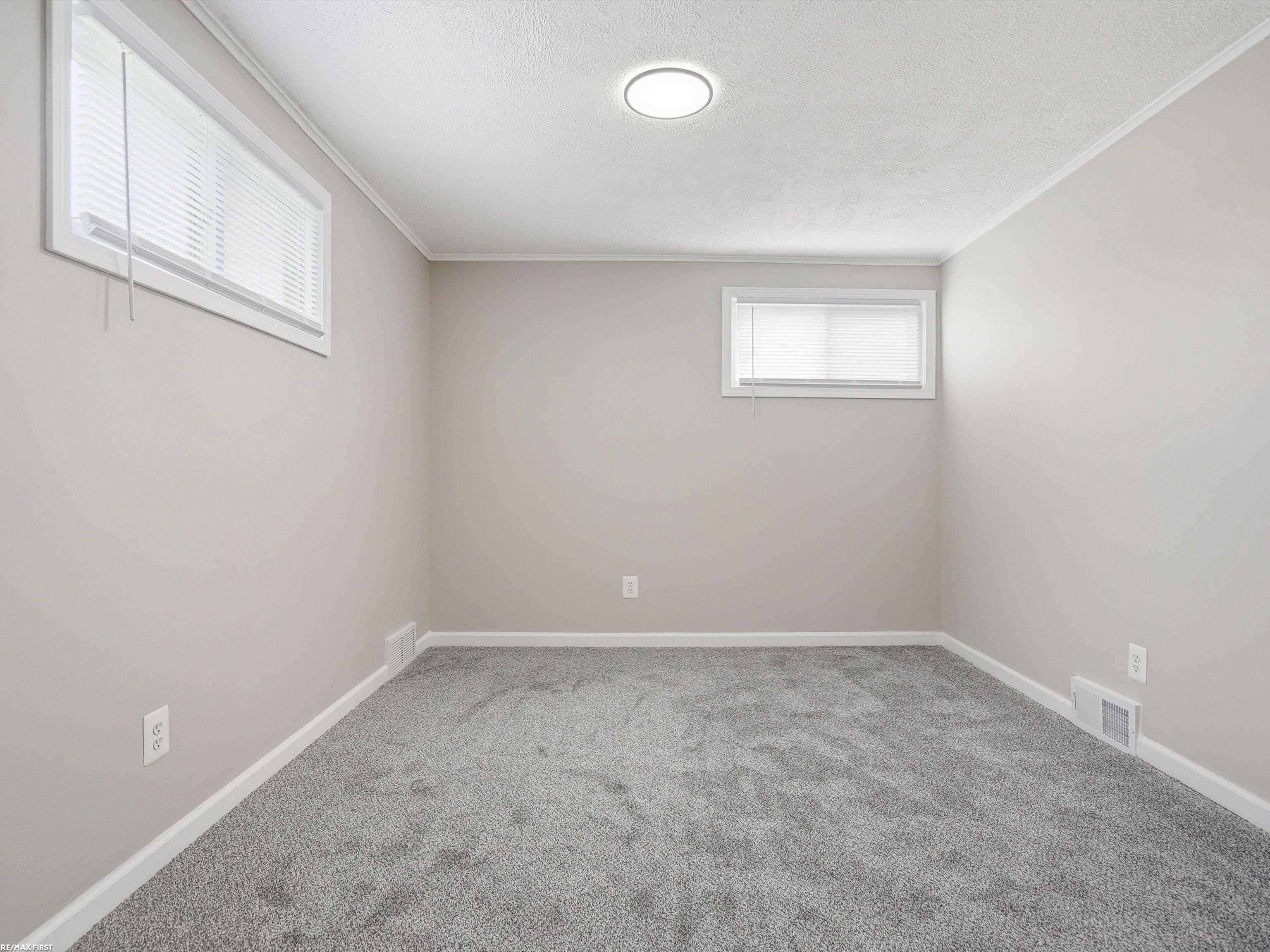 24306 Wagner Ave Avenue