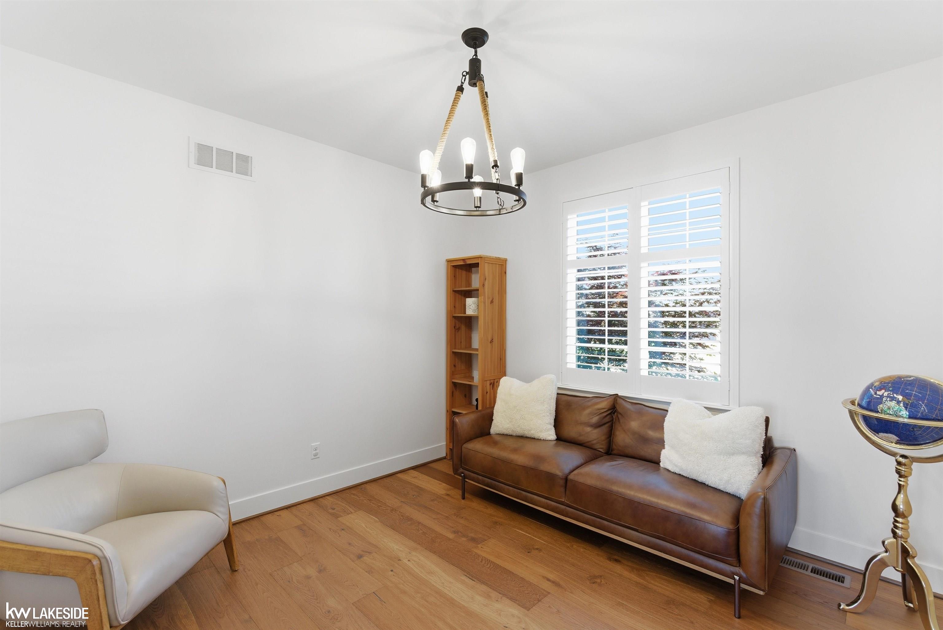 17206 Crittenden DR