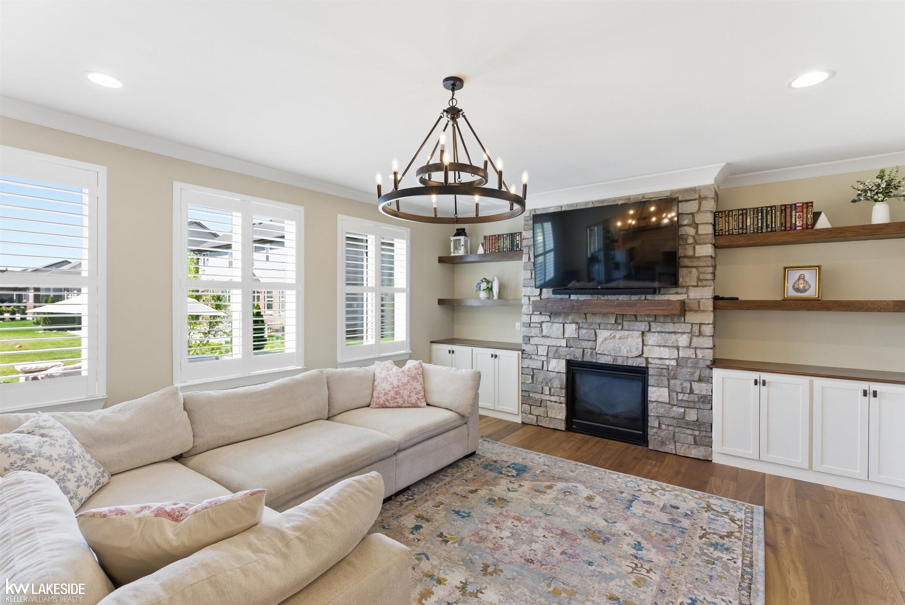 17206 Crittenden DR