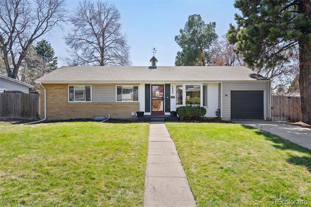 5698 E Greenwood Place