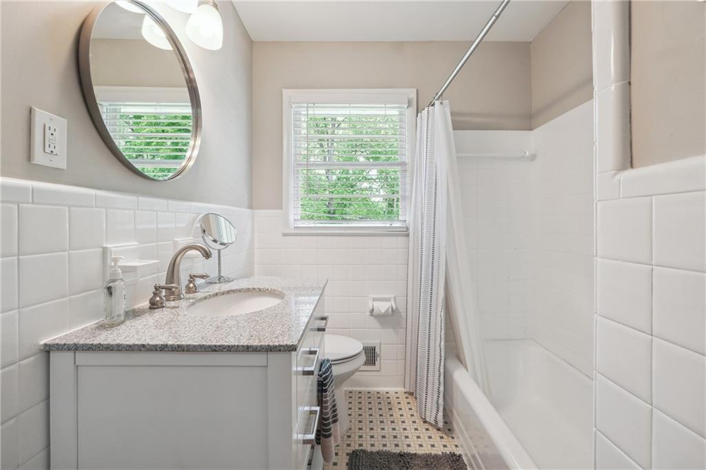 3483 GLENSFORD Drive