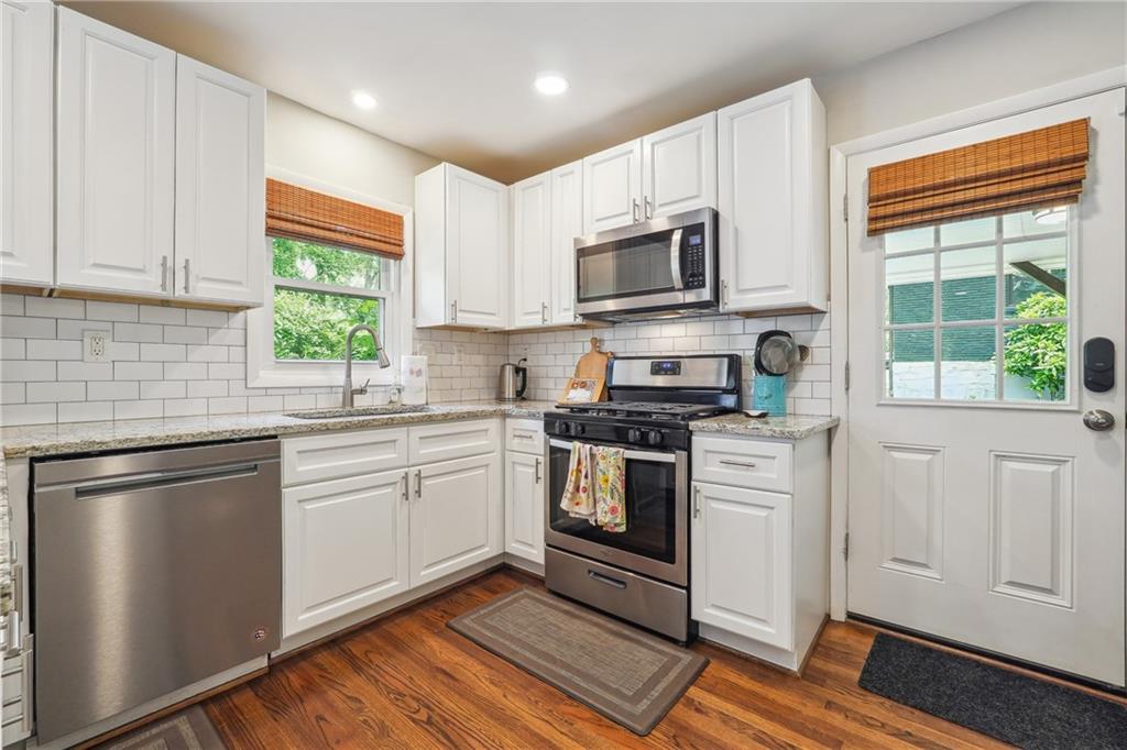 3483 GLENSFORD Drive