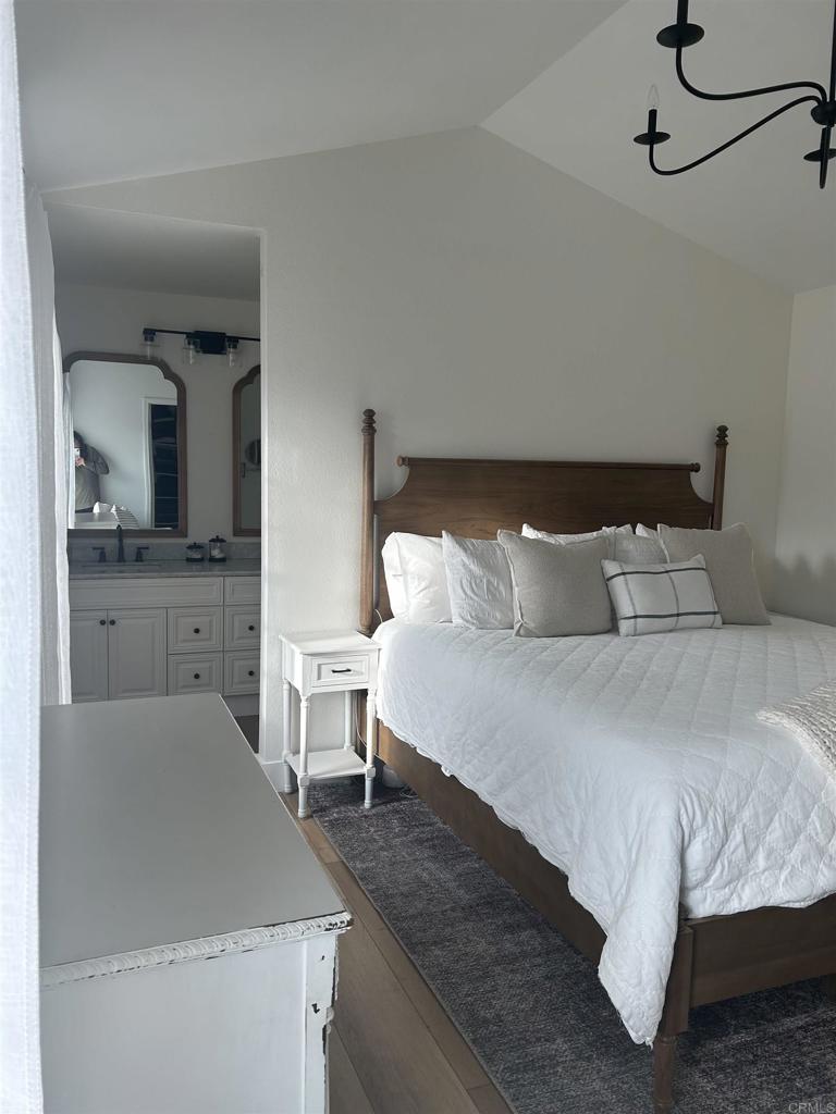 1438 Crestview Drive