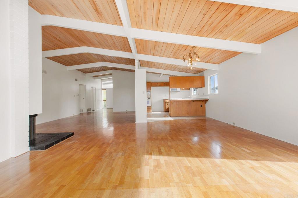 5580 Soledad Mountain Road