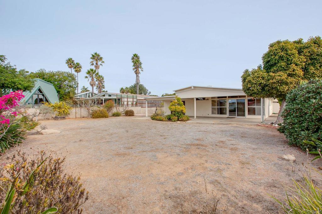 5580 Soledad Mountain Road