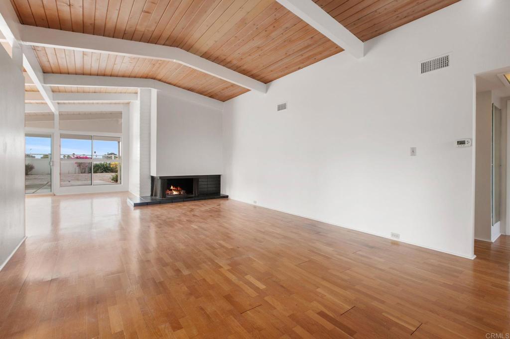 5580 Soledad Mountain Road