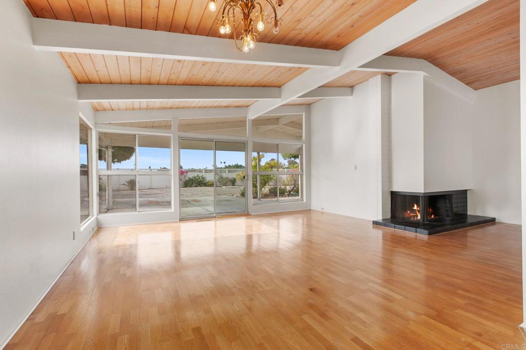 5580 Soledad Mountain Road