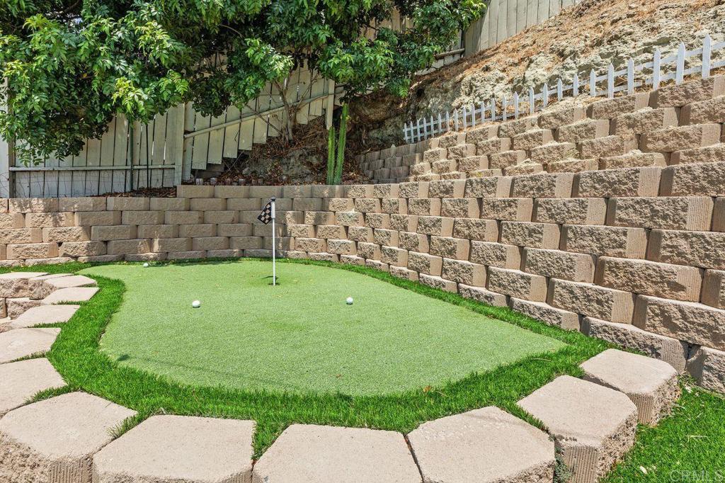 833 Halecrest Drive